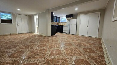 2325-2325 Laurie St in Cayce, SC - Building Photo - Building Photo