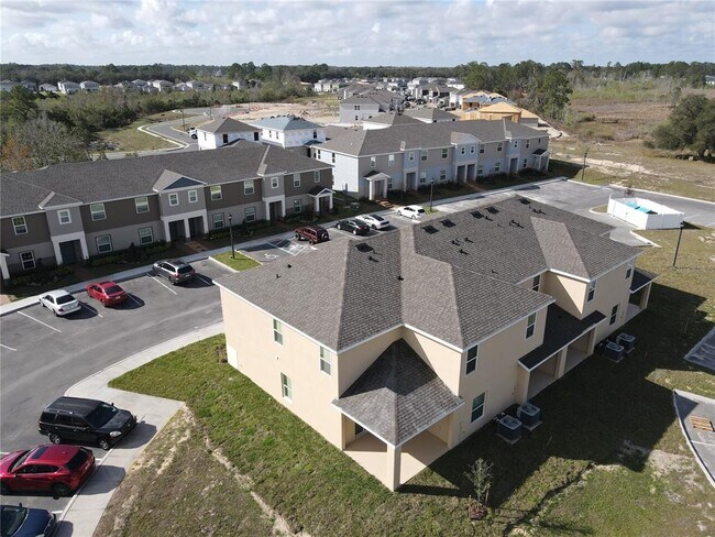 435 Annabelle Way in Davenport, FL - Foto de edificio - Building Photo