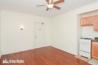 4552 N Damen Ave, Unit A02C in Chicago, IL - Building Photo - Building Photo