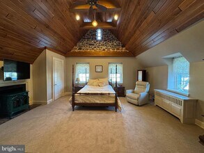 3700 Albidale Dr in Huntingdon Valley, PA - Building Photo - Building Photo