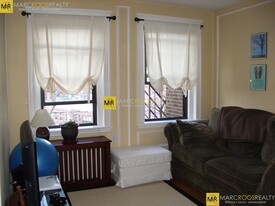 1999 Commonwealth Ave, Unit 24 in Boston, MA - Building Photo