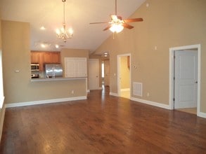 1750 Bonnie Roach Ln in Knoxville, TN - Building Photo - Building Photo