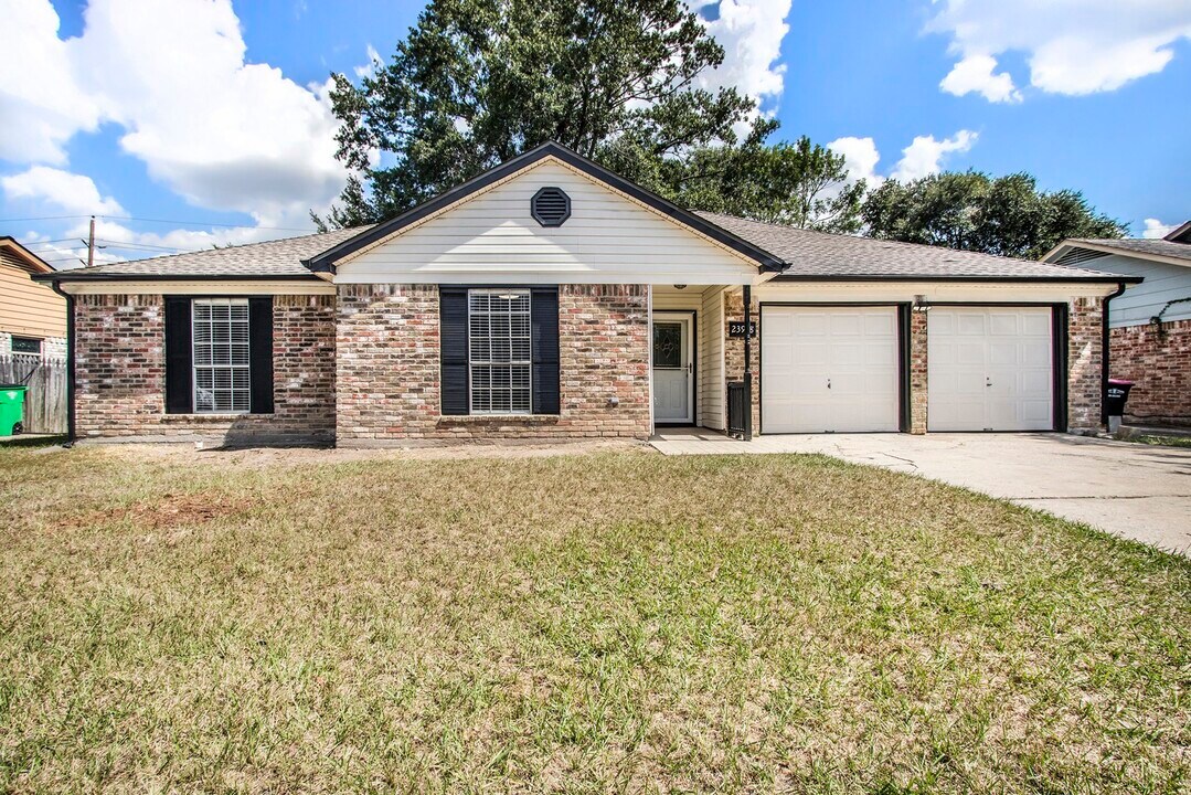 23918 Beaverwood Dr in Spring, TX - Building Photo