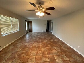 510 Tracey Cir in Enterprise, AL - Building Photo - Building Photo