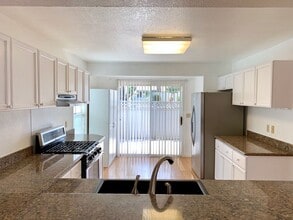91-1013-1013 Haawina St in Kapolei, HI - Building Photo - Building Photo