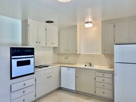 36 Ross Ave in San Anselmo, CA - Building Photo