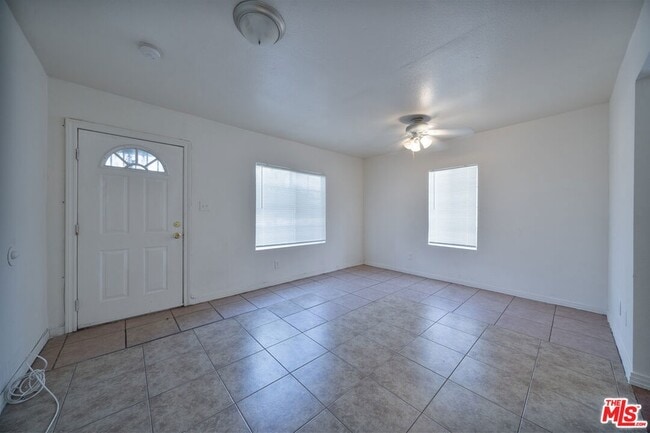 642 W 109th Pl in Los Angeles, CA - Building Photo - Building Photo