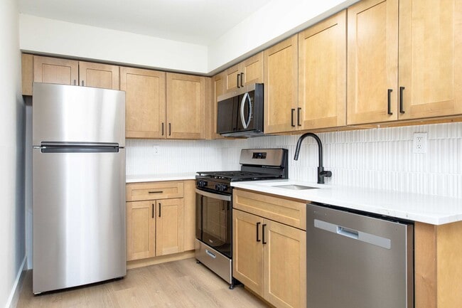 Park Crest Village in Glassboro, NJ - Building Photo - Building Photo