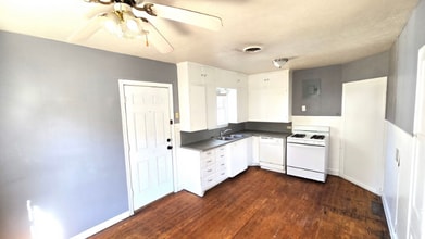 1720 23rd St in Lubbock, TX - Building Photo - Building Photo