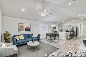 2347 Dakota St in San Antonio, TX - Building Photo - Building Photo