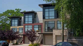 31 Hackensack Plank Rd, Unit Apartment 2A in Weehawken, NJ - Building Photo