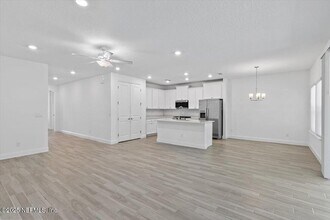 21 Pine Candle Way in St. Augustine, FL - Foto de edificio - Building Photo