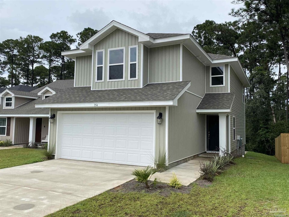 354 Cardinal Cove Ct in Pensacola, FL - Building Photo