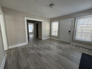 1621 N Hamilton St in High Point, NC - Building Photo - Building Photo