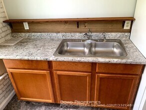 502 E Locust St-Unit -Unit C in Bloomington, IL - Building Photo - Building Photo