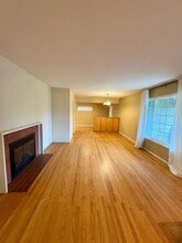 4866 J Pkwy in Sacramento, CA - Building Photo - Building Photo