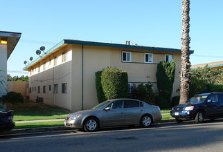 1162 W Casa Grande Ave in Anaheim, CA - Building Photo - Building Photo