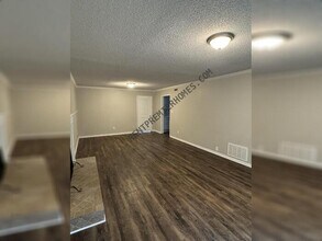 2111 Pattywood Dr in Bryant, AR - Building Photo - Building Photo