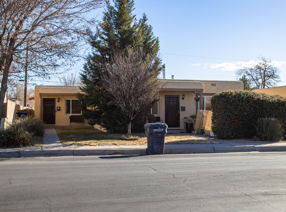 1300 Carlisle Blvd SE in Albuquerque, NM - Building Photo