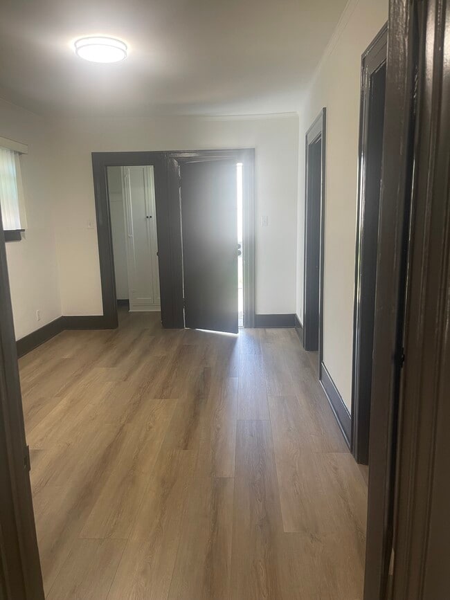 245 N Louise St, Unit Lovely Duplex