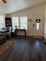 120 N Val Vista Dr in Mesa, AZ - Building Photo