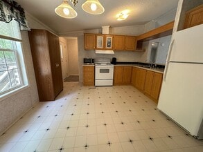 5636 Caratoke Hwy in Poplar Branch, NC - Building Photo - Building Photo