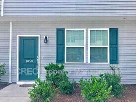 1050 Lexi Ct in Ladson, SC - Building Photo