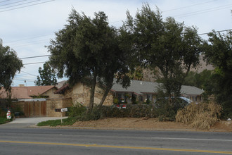 8649-8655 Mission Blvd in Jurupa Valley, CA - Building Photo - Building Photo