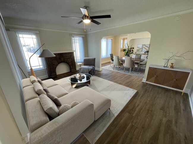 property at 512-514 N Pacific Ave