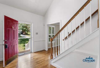 5709 Grove Forest Ct in Midlothian, VA - Building Photo - Building Photo