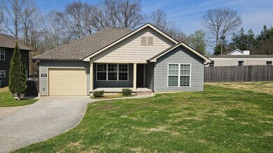 6410 George Walter Way in Knoxville, TN - Building Photo - Building Photo