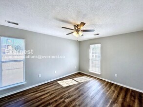 3400 Laurelwood Dr in Horn Lake, MS - Foto de edificio - Building Photo