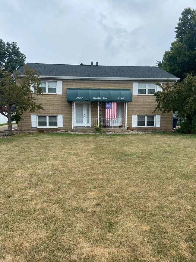 property at 3528 Franklin St