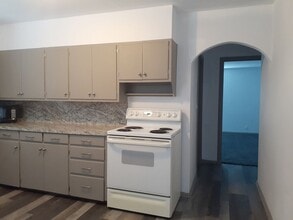 5082 N Yellowstone Hwy in Rexburg, ID - Building Photo - Building Photo