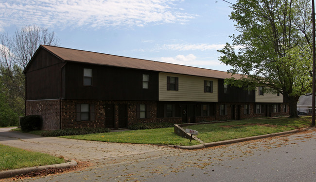 1712-1720 Wood Ave in Burlington, NC - Foto de edificio - Building Photo