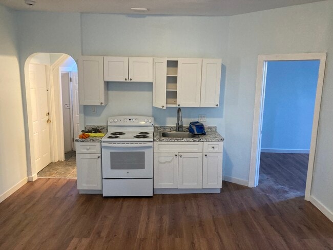 3054 Barker Ave, Unit 2 in Bronx, NY - Foto de edificio - Building Photo