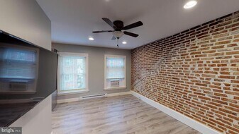 27 S Church St in West Chester, PA - Building Photo