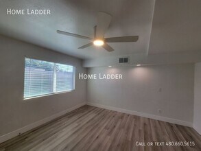 2301 N 27th St in Phoenix, AZ - Building Photo - Building Photo