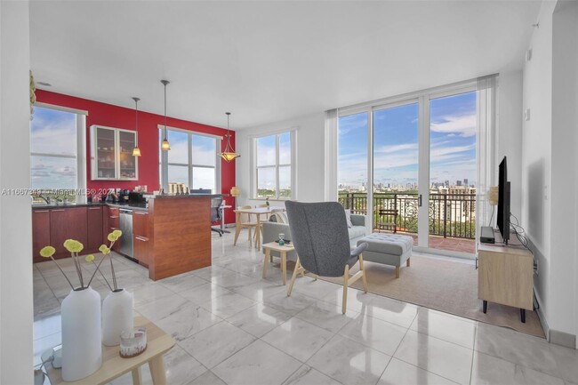 1607 Ponce de Leon Blvd, Unit 14F in Coral Gables, FL - Building Photo - Building Photo