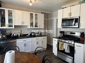 16 Valentine St, Unit 2 in Cambridge, MA - Building Photo