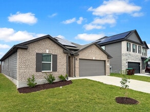 15307 Electra Cir in San Antonio, TX - Building Photo - Building Photo