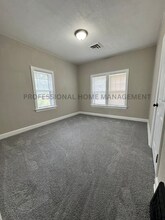 1221 N Pearce Ave in Wichita, KS - Building Photo - Building Photo
