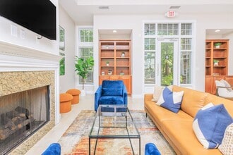 Ashton Woods in Ladson, SC - Foto de edificio - Building Photo