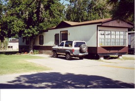 Country Village Mobile Home Park Apartments