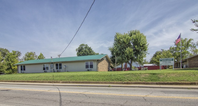 Walnut Street Apartments