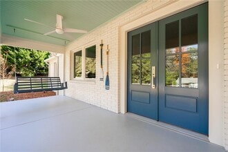 745 Honeysuckle Rd in Gainesville, GA - Building Photo - Building Photo