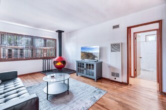 1129 Harrison Ave in Los Angeles, CA - Building Photo - Building Photo