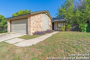 5567 Kissing Oak St in San Antonio, TX - Building Photo - Building Photo