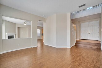 9261 Herbon Way in Elk Grove, CA - Building Photo - Building Photo