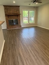 203 Woodcrest Ct in Jacksonville, NC - Building Photo - Building Photo